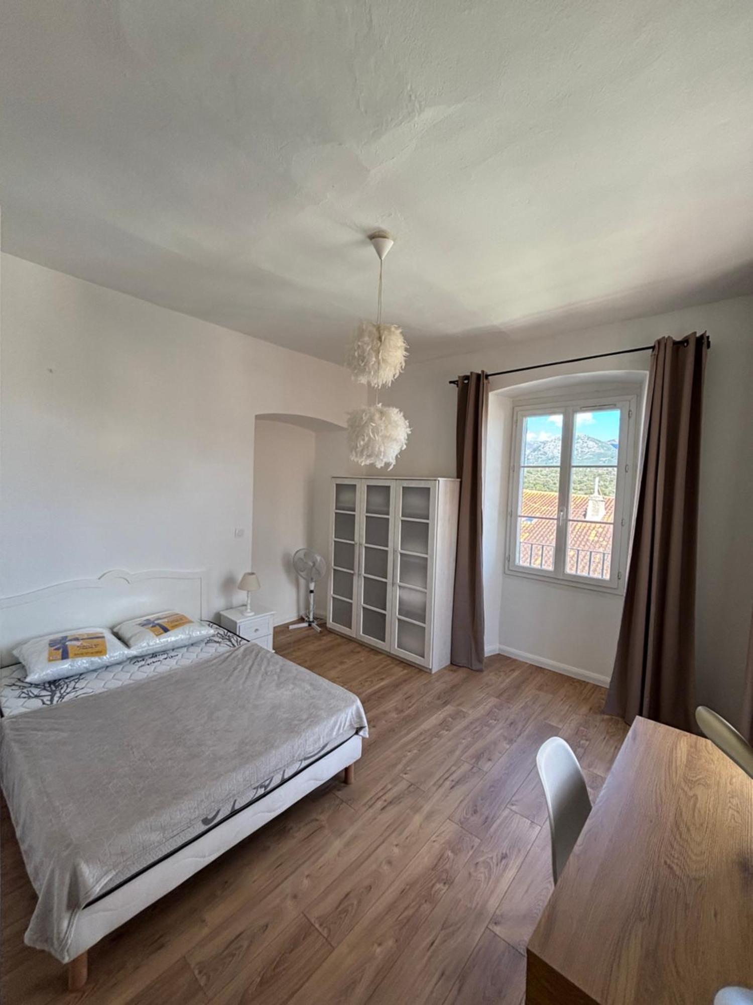 Magnifique Grand T3 Refait A Neuf En 2025 Plein Centre Corte 13 Cours Paoli Wifi Ecran Plat Lave Linge 6 Couchages Corte (Corsica)