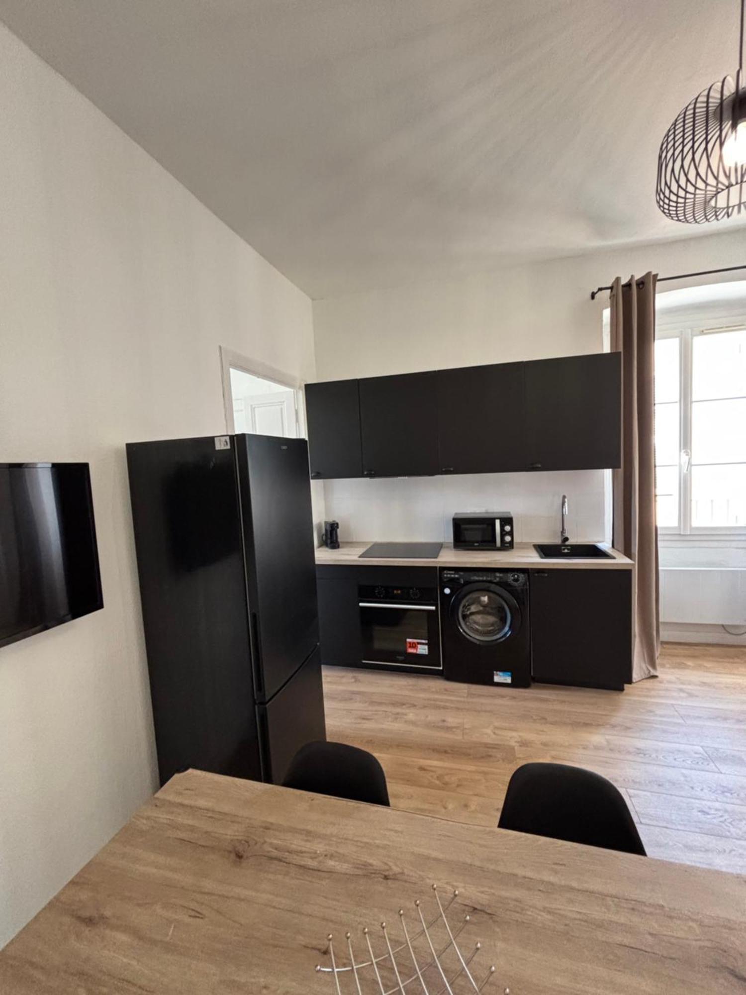 Magnifique Grand T3 Refait A Neuf En 2025 Plein Centre Corte 13 Cours Paoli Wifi Ecran Plat Lave Linge 6 Couchages *